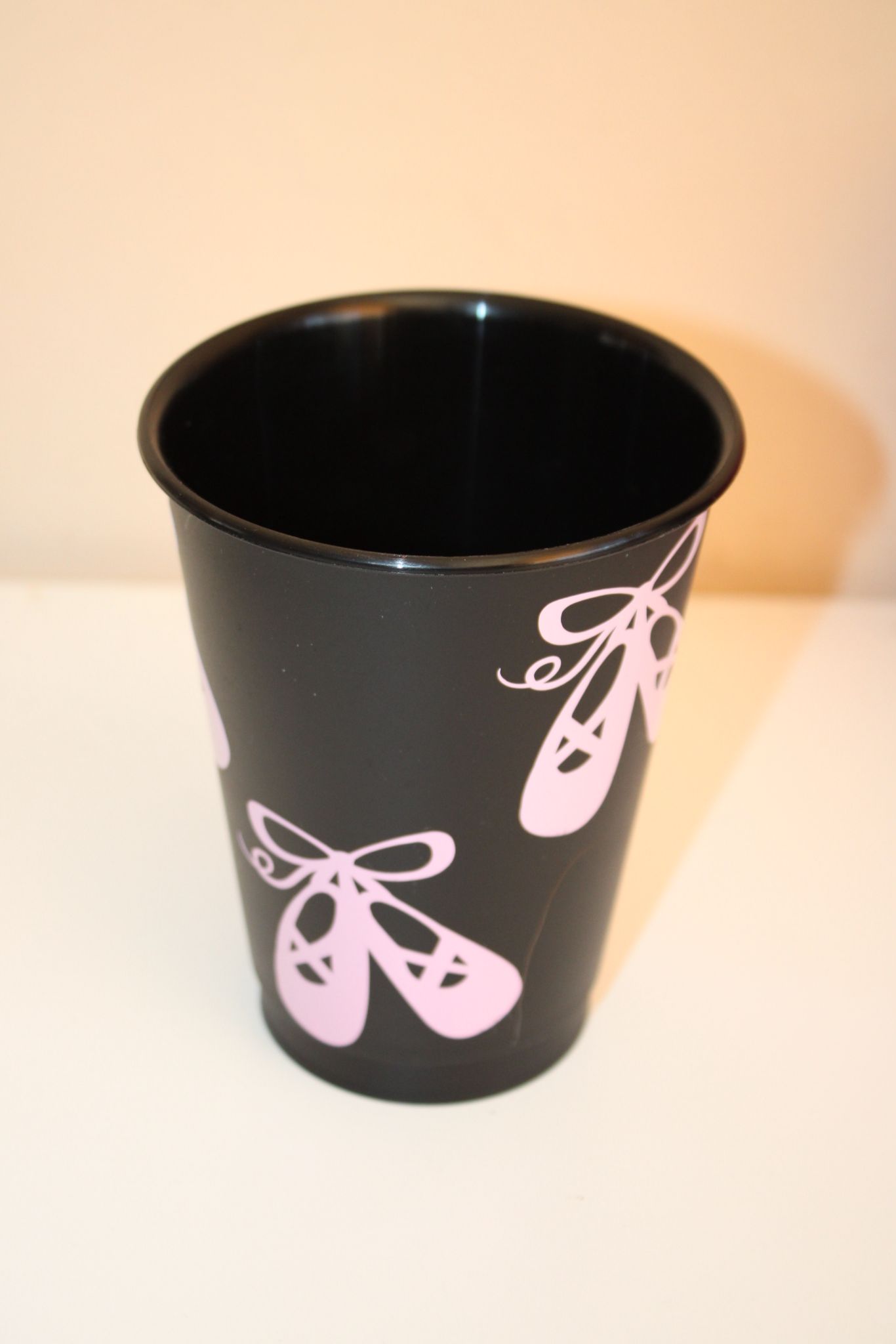 16oz Reusable Tumbler with Straw Black - Image 3