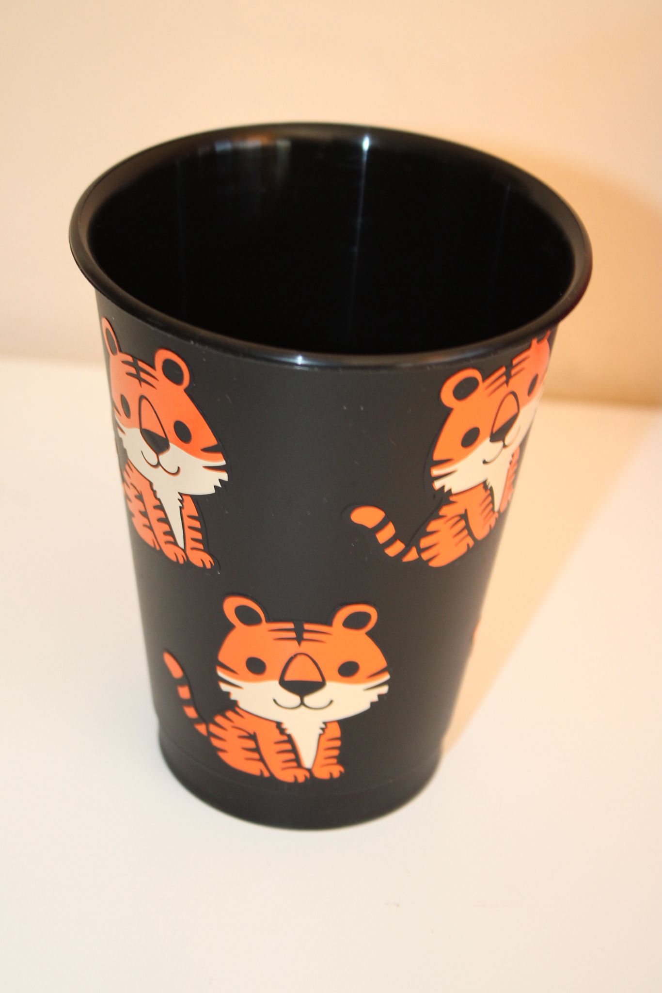 16oz Reusable Tumbler with Straw Black - Image 17