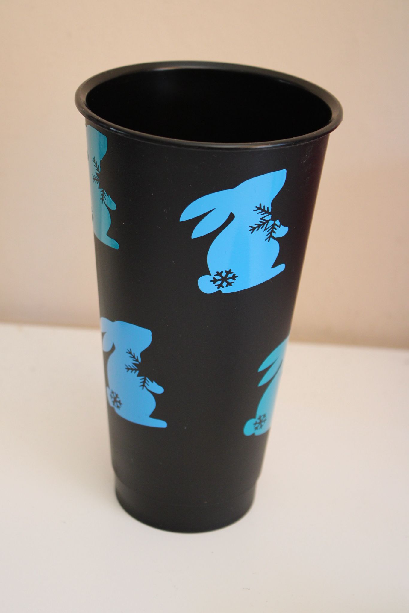 24oz Reusable Tumbler with Straw Black - Image 5