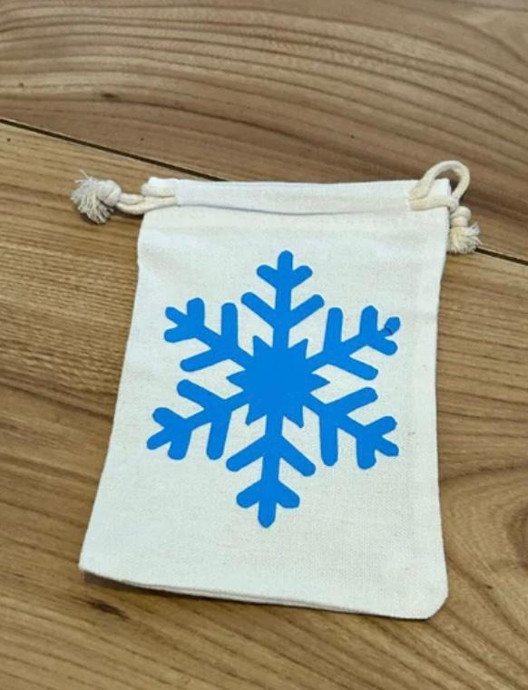 Personalised Small favour bags - Image 12
