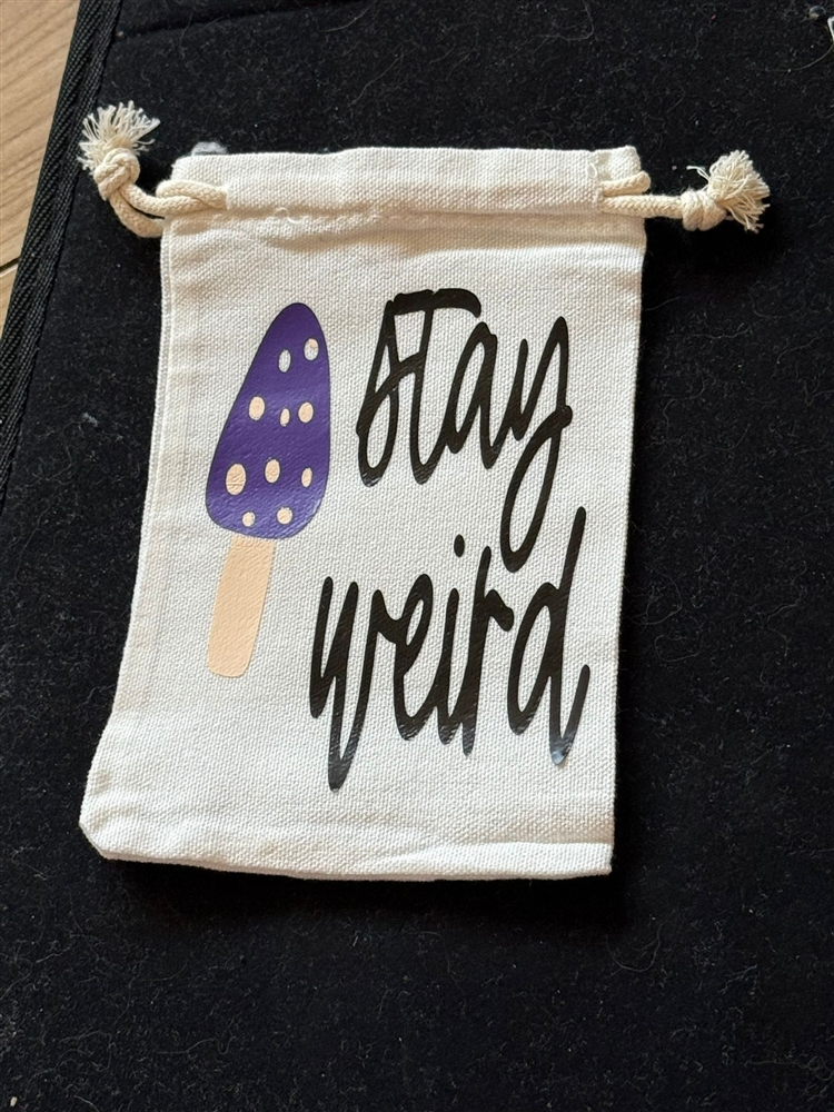 Personalised Small favour bags - Image 18